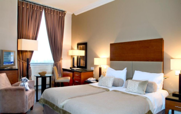 Parliament Building Hotel