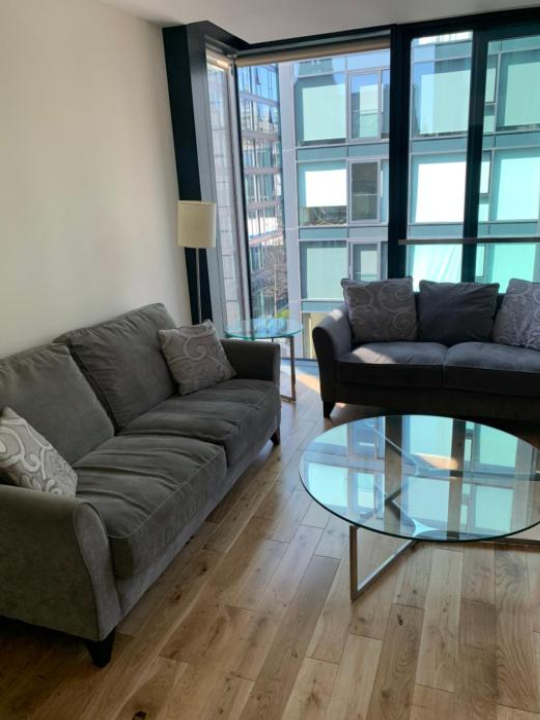 Quartermile 1 Bedroom Apartment - With FREE Parking Included - 愛丁堡