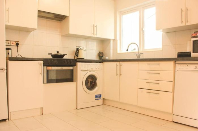 Welcome Home Twin Bedroom Near Heathrow Airport, London - 希斯羅