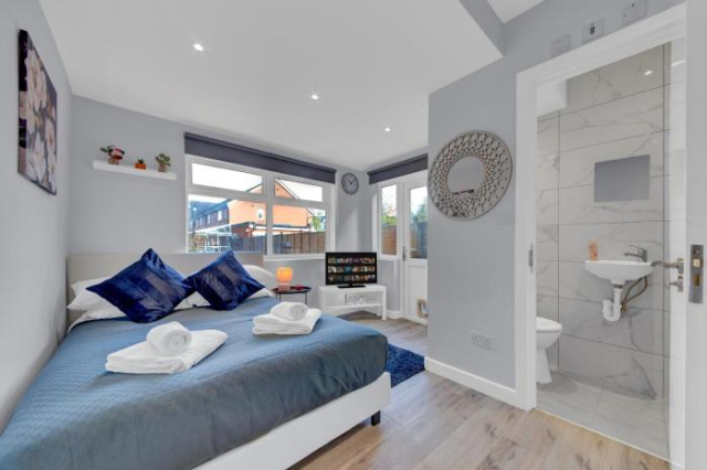Comfortable En-suite Heathrow direct 20 min Paddington 3 - 希斯羅