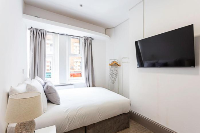 Ealing Broadway Studio II - Heathrow