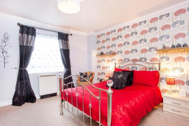 Riverbank View Three Bedroom Apartment with Free Parking - York