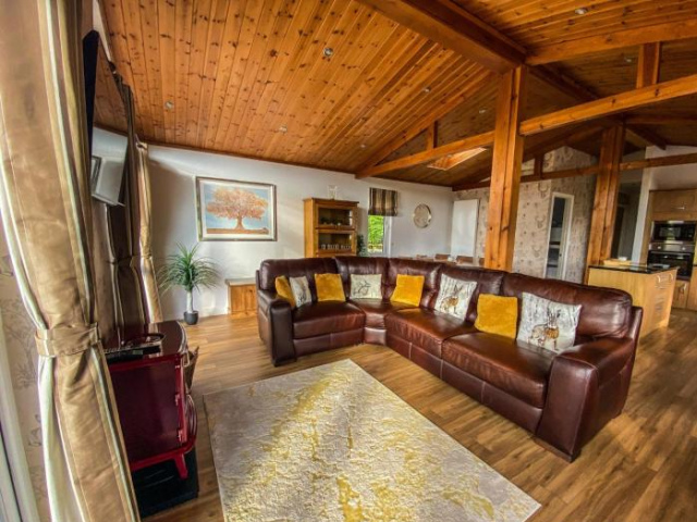 Immaculate 3-Bedroom Private Lodge near York - York