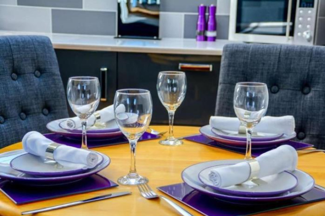 7 Blue Bridge Luxury Loft Apartment with Private Parking - York