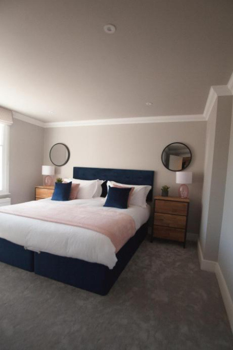 10 Bootham House - luxury city centre apartment with free parking for one car - York