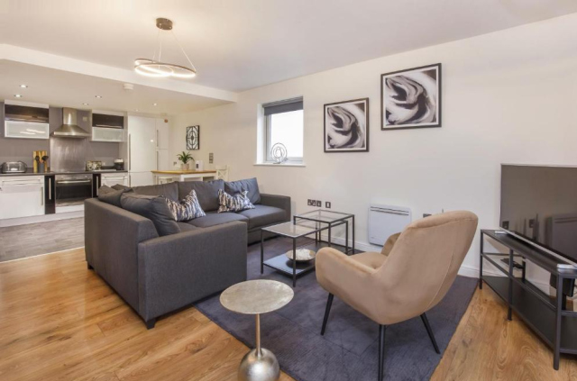 Central york apartment * gold sofa* parking sometimes available - 約克