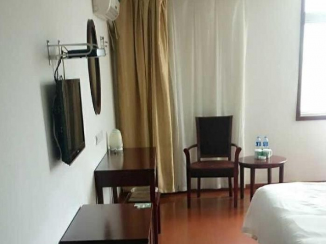 GreenTree Inn Anhui Huainan Liulizhan Express Hotel - Anhui