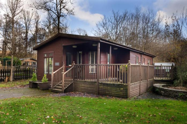 12 Grasmere Lodge - With Hot Tub - 溫德米爾