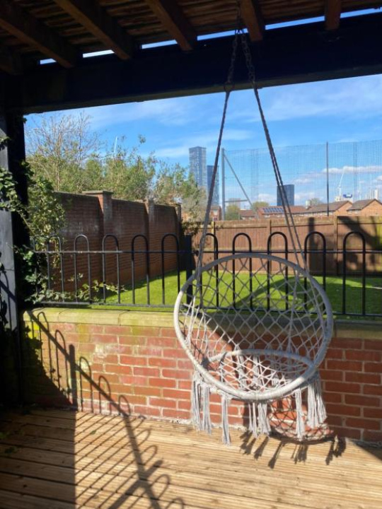 Cosy 2 bed flat close to town - Manchester