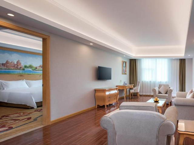 Vienna Hotel (Guangdong Huizhou Lilin North Station Branch) - Guangdong