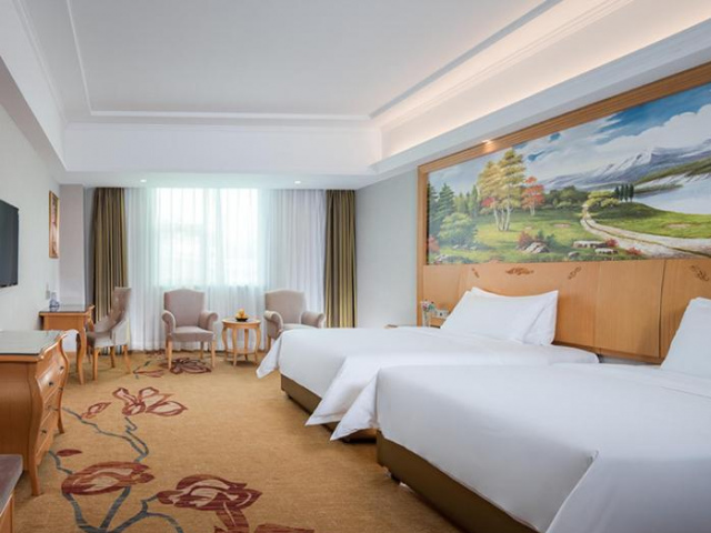 Vienna Hotel (Guangdong Huizhou Lilin North Station Branch) - Guangdong
