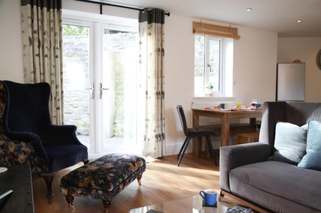 Burgess Yard 2-bedroom cottage, Bath - 巴斯