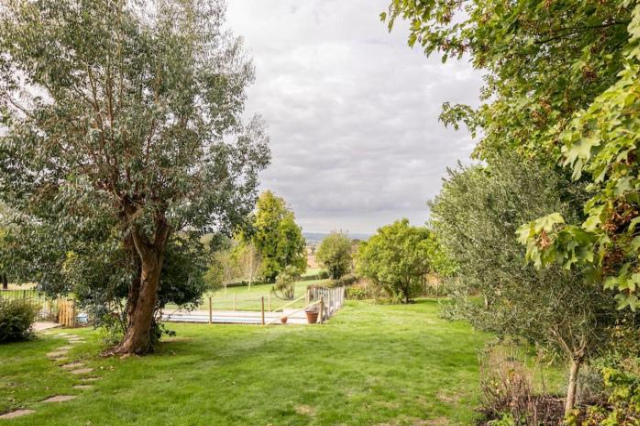 Idyllic 2- Bedroom barn with amazing views - 肯特