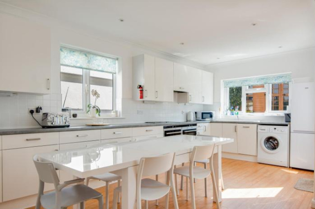A Spacious Seaside House in Hampton, Herne Bay - Kent