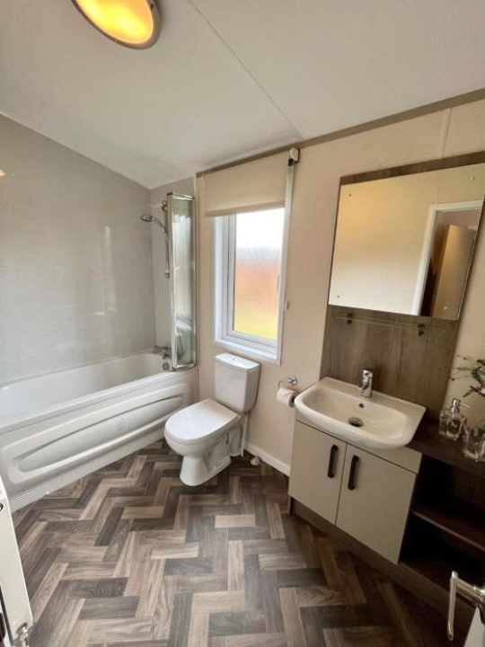 Buttercup Lodge With Hot Tub - North Yorkshire