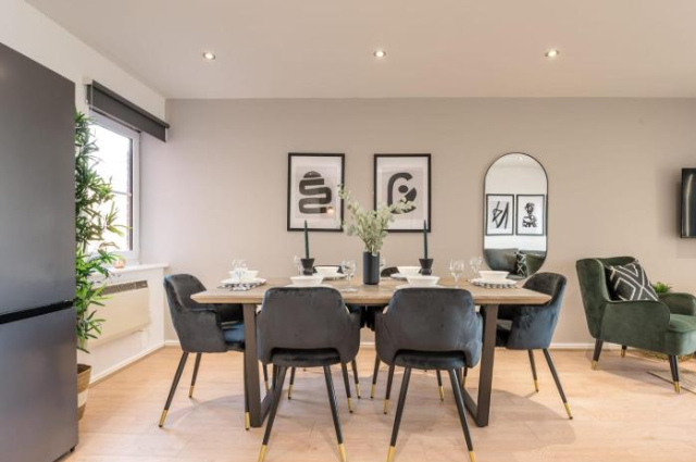 Host Apartments - Liverpool Dockfront Apt with Parking - 利物浦