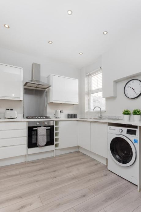 Host Liverpool - Anfield Haven Elegant & Pet-Friendly - Liverpool