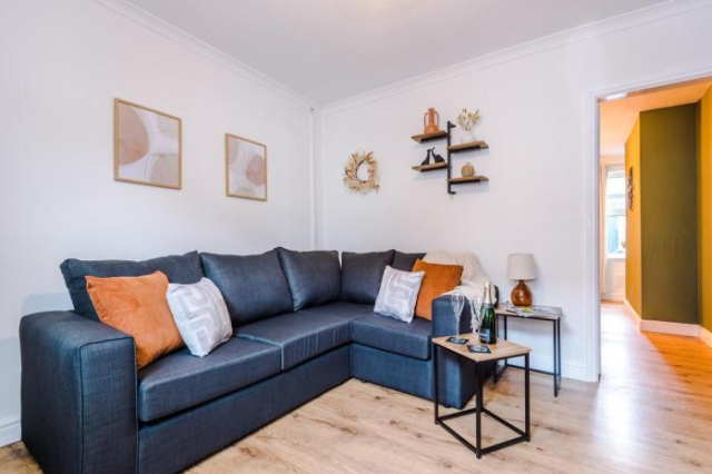 Stylish 2-Bed City-Centre Home in Chester by 53 Degrees Property - Ideal for Couples & Groups - Slee - Chester