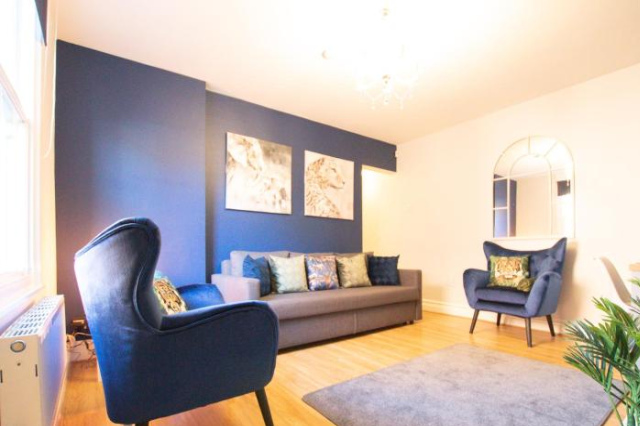 Lord Street Modern Apartments with parking by Rework Accommodation - Chester