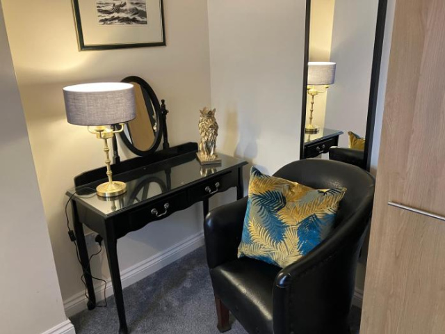 THE OCEAN SUITE - 2 minute walk to the lovely beach front promernade of llandudno - Llandudno