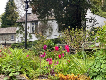 Dove Holme Cottage