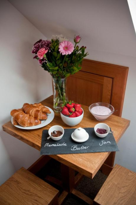Lugania Bed and Breakfast - Pitlochry