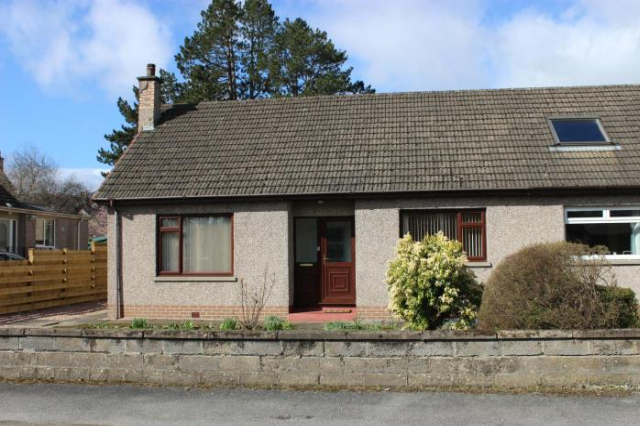 Newholme Self-Catering Bungalow - Pitlochry