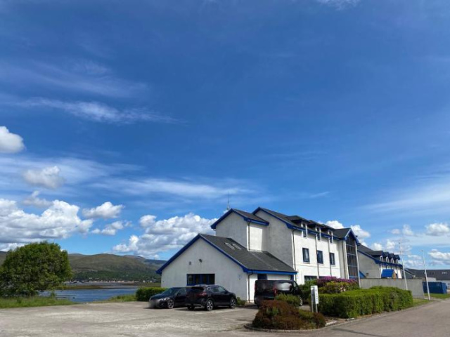 Waterfront Lodge - Accommodation Only - Fort William