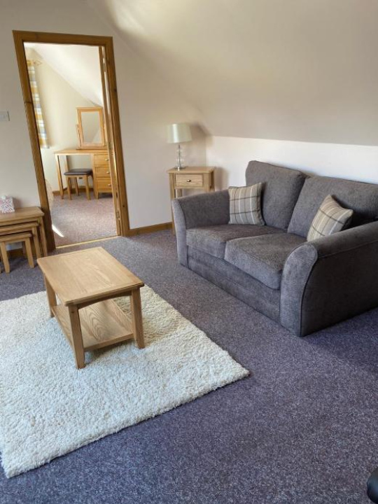Eishkin Flat - Fort William