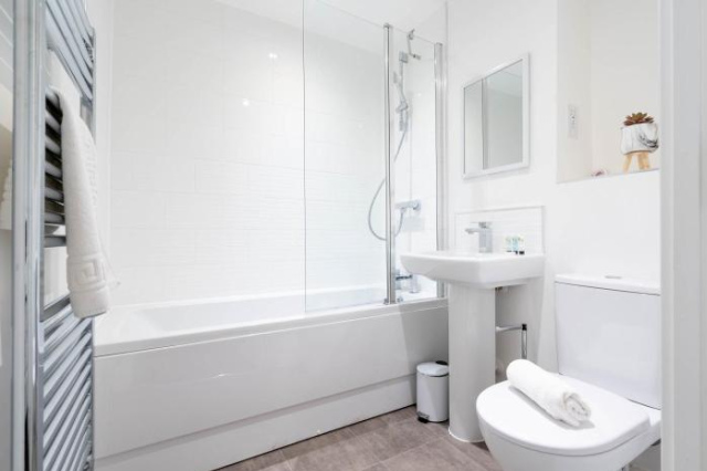 Haus Luxe City Centre Apartment l Secure Parking l Gated Development - Birmingham