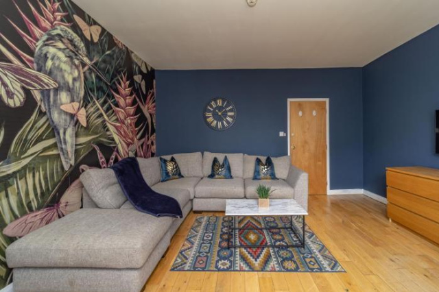 NEXT TO BRIGHTON STATION THREE BEDROOM FLAT SLEEP 10 Guests - Brighton and Hove