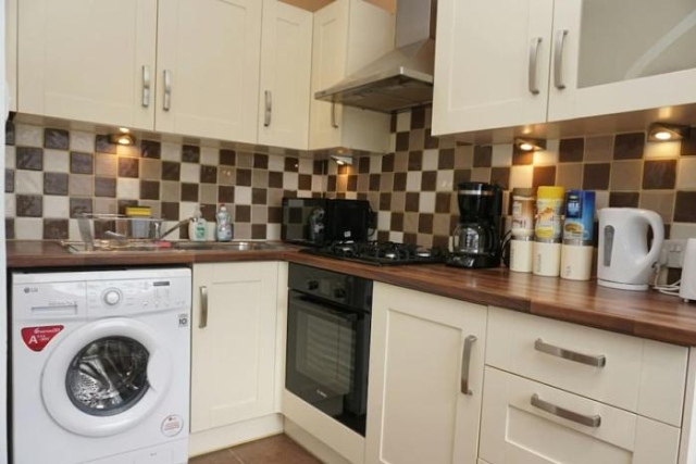 Lovely & bright 1 bedroom apartment near the beach - 布萊頓霍夫