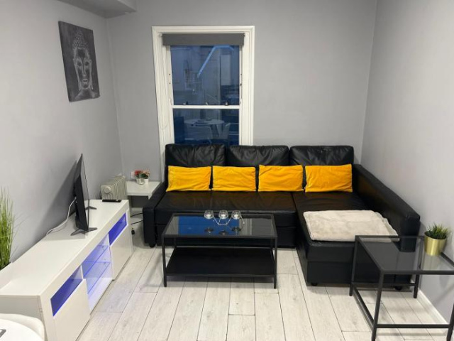 Central Brighton modern one bed apartments - Brighton and Hove