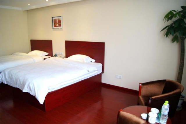 GreenTree Inn Shandong Jinan Daming Lake Business Hotel - Shandong