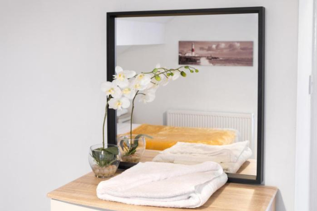 Spacious Apartment Close To City Centre - Leeds
