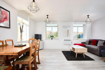 Beautiful Apartment - Sleeps 6