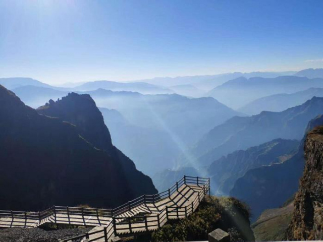 7 Days Hotel·Zhaotong Hailou Road Wanghai Park Branch - Yunnan