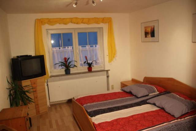 Ferienwohnung mit 4 Schlafzimmer für 2 bis 9 Gäste----Apartment with 4 bedrooms for 2 to 9 guests - Nuremberg