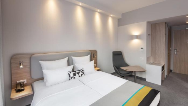 Holiday Inn Express Düsseldorf - Hauptbahnhof, an IHG Hotel - Dusseldorf