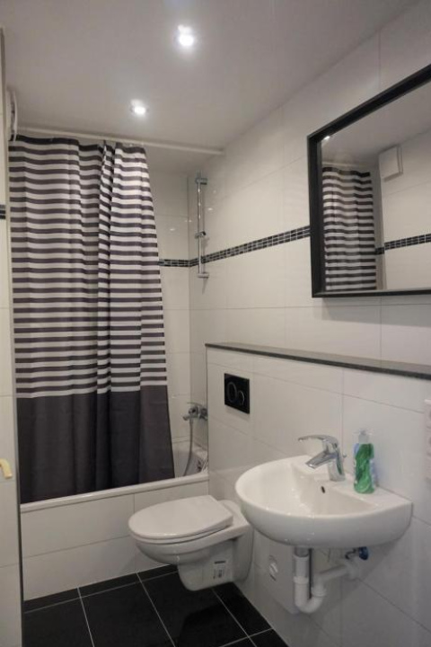 Artus Hotel - Dusseldorf