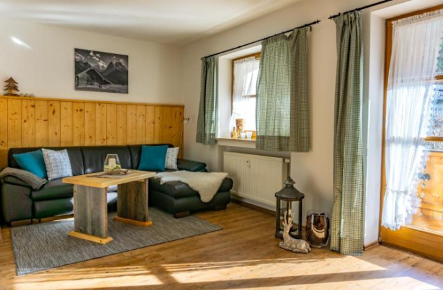 Appartements Zugspitzdorf - Haus Wäger - 格賴瑙