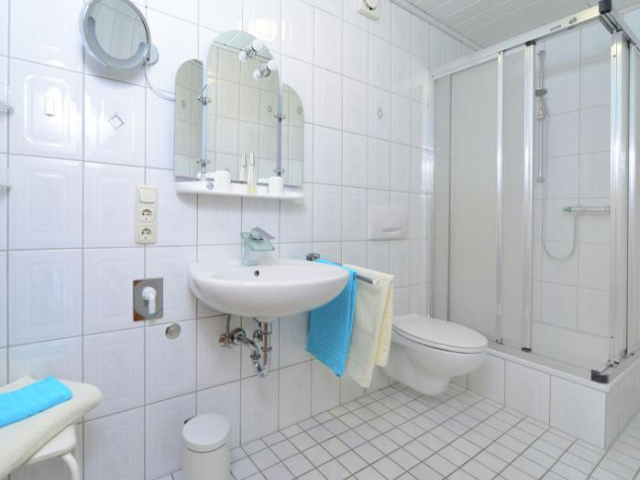 Inviting Apartment in Eimelrod with Garden - Willingen