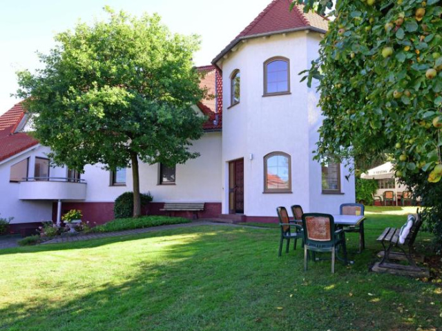 Quaint Apartment in Eimelrod near Lake and Water Sports - 維林根