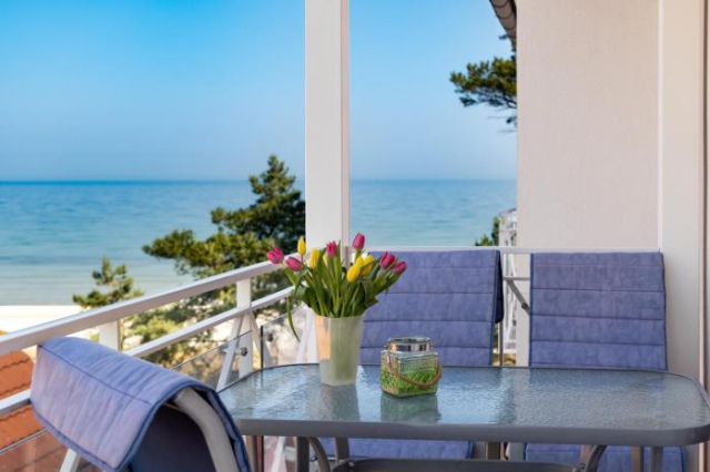Villa Helene mit Meerblick in Top Lage - Nixe mit Strandkorb am Strand, saisonal - Ostseebad Binz
