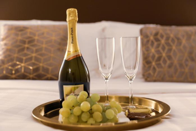 Elegant Rooms Roma - Guest House - Rome