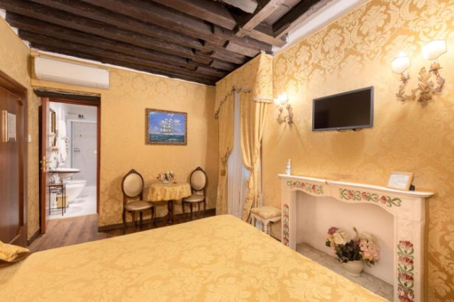 La Loggia Residence Hotel - Venice
