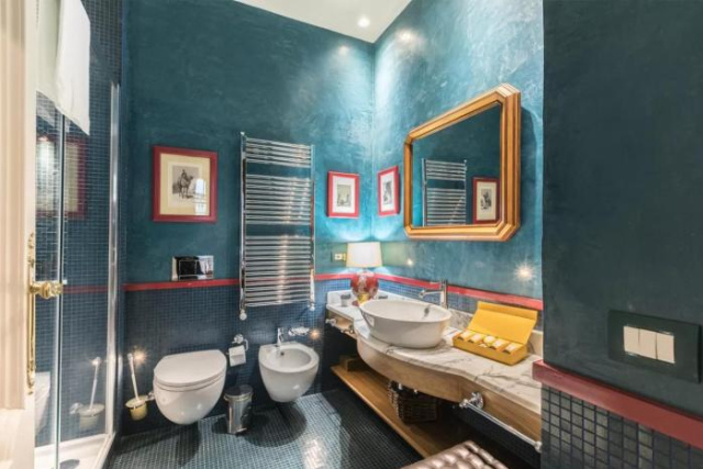 Italianway - Borgonuovo 12 - Milan