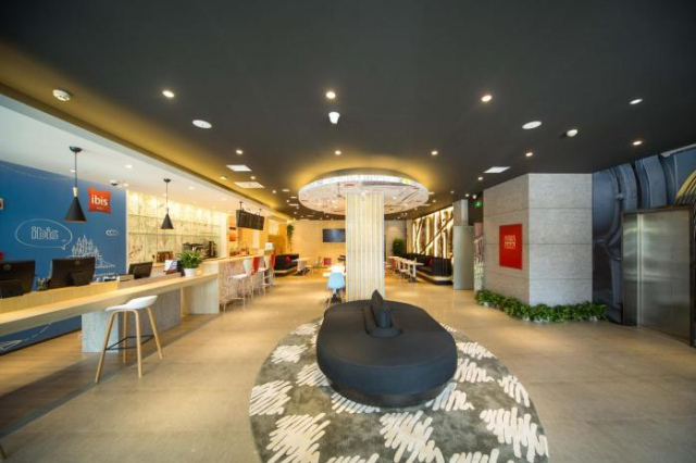Ibis Hotel (Lanzhou Dongfanghong Square) - Gansu