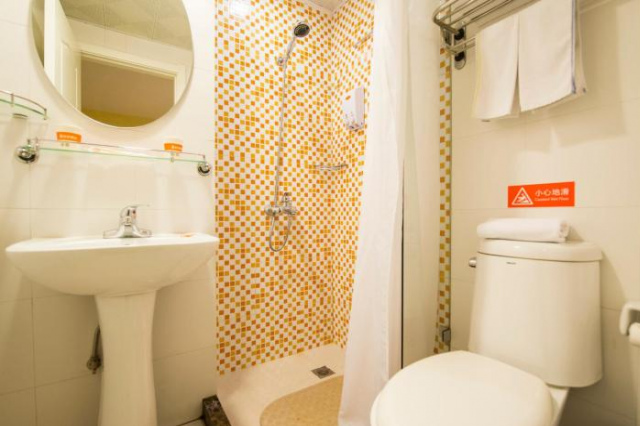 Home Inn Yanji Jiefang Road Pedestrian Street Branch - Jilin