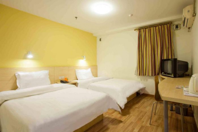 7 Days Inn Chongqing Qianjiang Jiaoxi Road - Chongqing